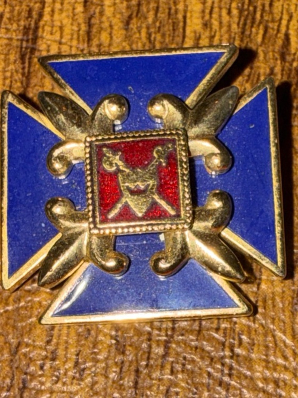 Maltese Blue Red Gold tone Cross Enamel Accent Pin Brooch Vintage